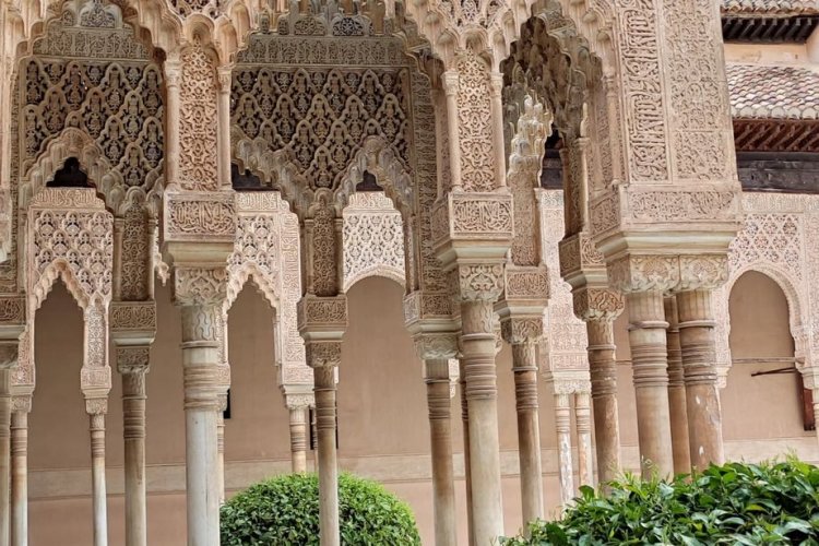 Voyage Rhétos 2022 - Espagne | Visite de l'Alhambra