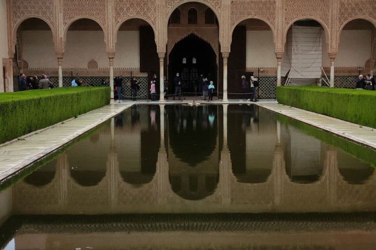 Voyage Rhétos 2022 - Espagne | Visite de l'Alhambra